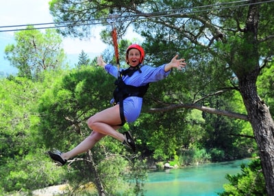 Side Zipline und Rafting Tour